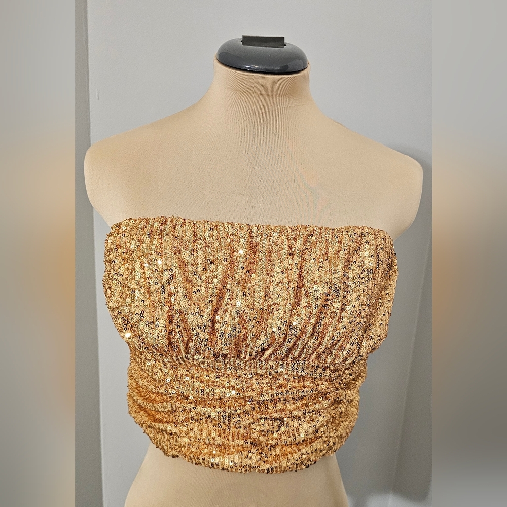 Free People  NWT Strapless Crop Ta Da Shimmering Gold Sequin Top W/ Boning Sz L